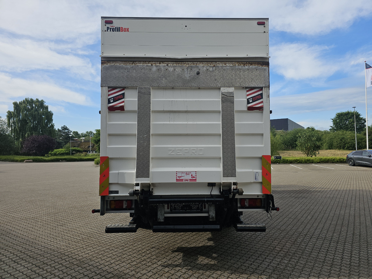 MAN TGM 18.290 - Caminhão furgão: foto 4 MAN TGM 18.290 - Caminhão furgão: foto 4