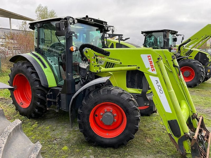 CLAAS Arion 420 - Trator: foto 5 CLAAS Arion 420 - Trator: foto 5
