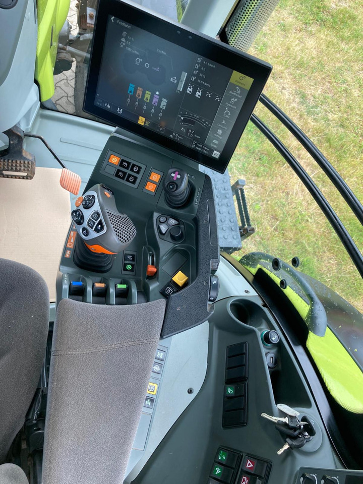 Locação de CLAAS Axion 830 CMATIC CLAAS Axion 830 CMATIC: foto 6 Locação de CLAAS Axion 830 CMATIC CLAAS Axion 830 CMATIC: foto 6