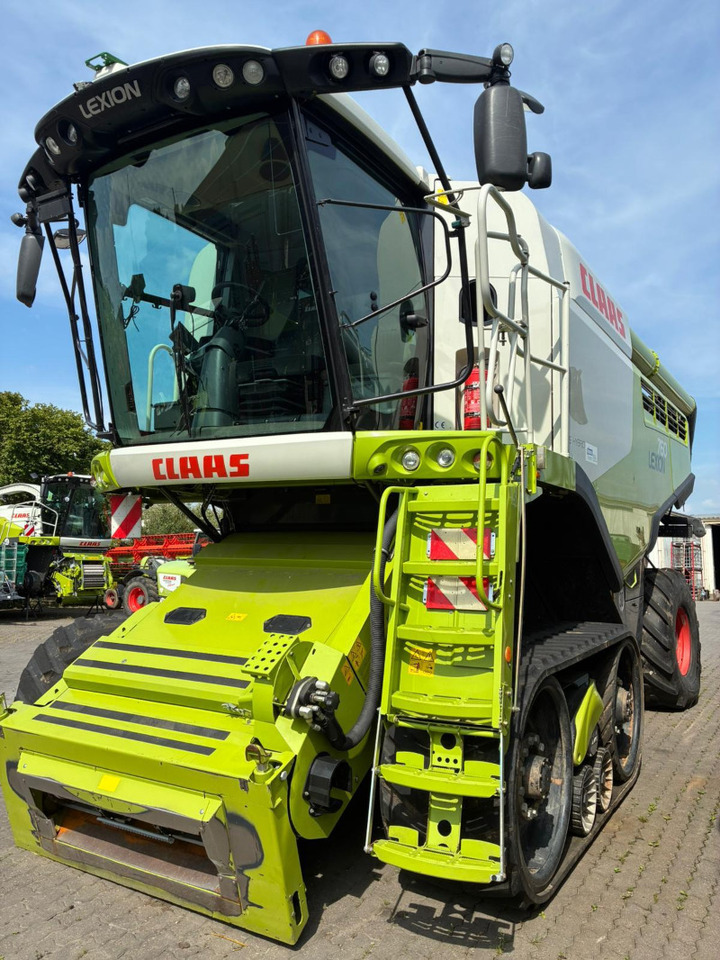CLAAS Lexion 760TT - Ceifeira debulhadora: foto 1 CLAAS Lexion 760TT - Ceifeira debulhadora: foto 1
