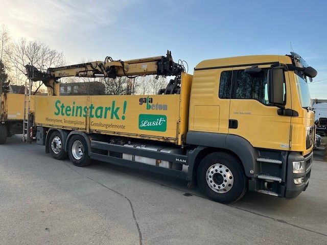 Caminhão grua, Camião de caixa aberta/ Plataforma MAN TGS 26.400 Baustoff LKW mit Ladekran Atlas 210.2: foto 13 Caminhão grua, Camião de caixa aberta/ Plataforma MAN TGS 26.400 Baustoff LKW mit Ladekran Atlas 210.2: foto 13