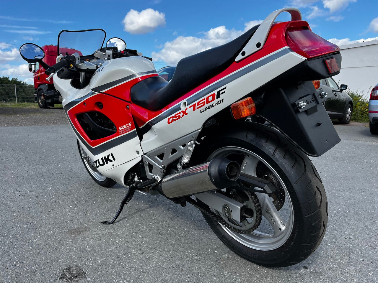 Suzuki GSX 750 - Motocicleta: foto 4 Suzuki GSX 750 - Motocicleta: foto 4