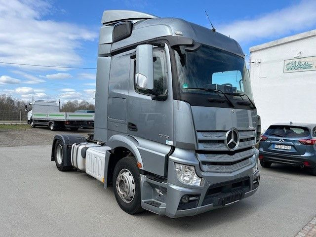 Mercedes-Benz Actros 4 MB 1943 SZM Gefahrgutvorbereitung - Tractor: foto 1 Mercedes-Benz Actros 4 MB 1943 SZM Gefahrgutvorbereitung - Tractor: foto 1