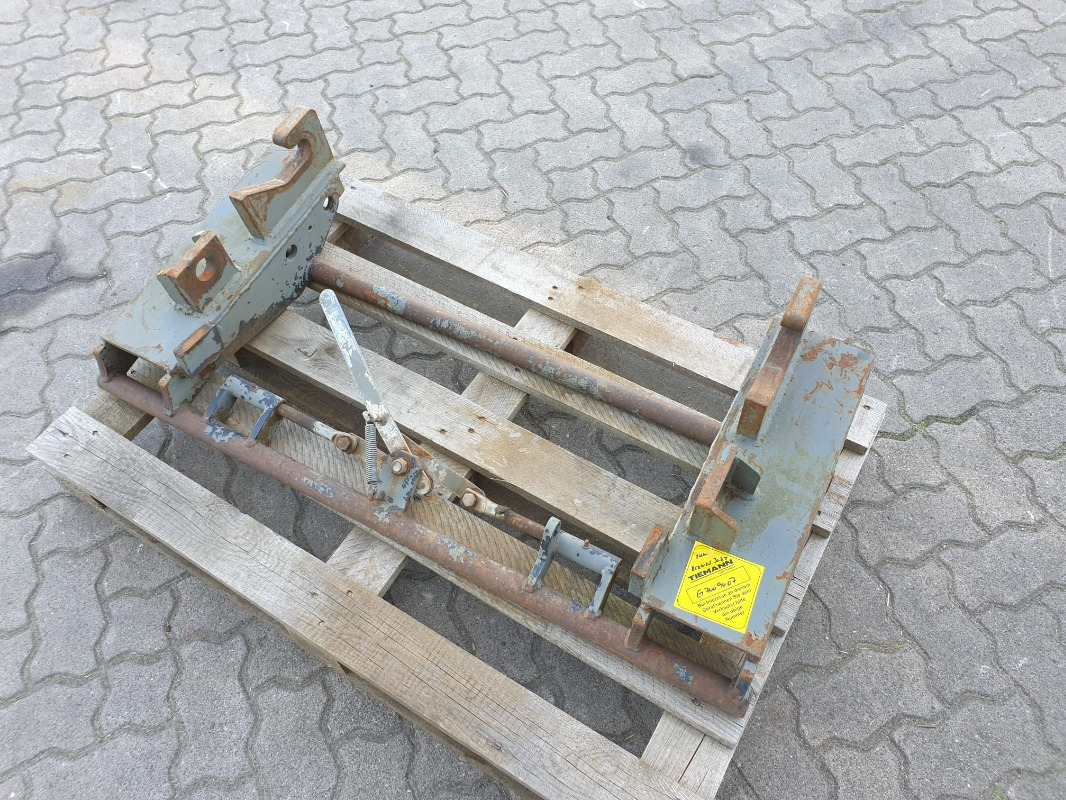 ADAPTERRAHMEN KRAMER / EURO - Carregador frontal para o trator: foto 3 ADAPTERRAHMEN KRAMER / EURO - Carregador frontal para o trator: foto 3