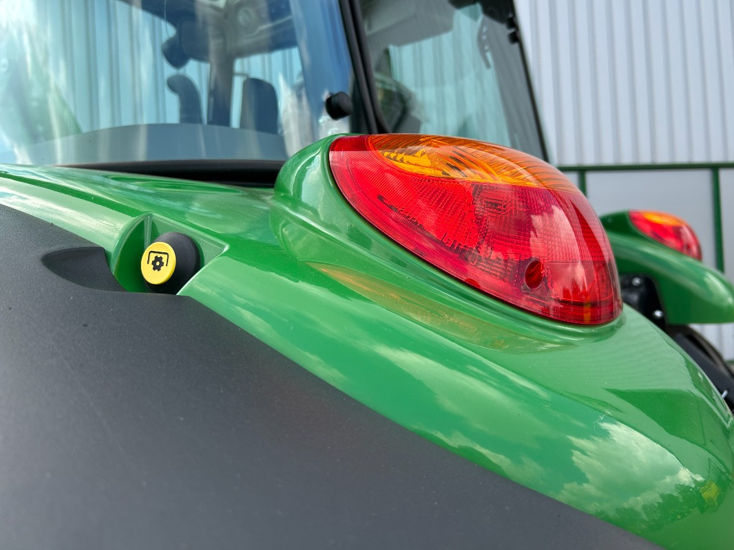 Trator nuevo John Deere 5100M **MIETRÜCKLÄUFER**: foto 7