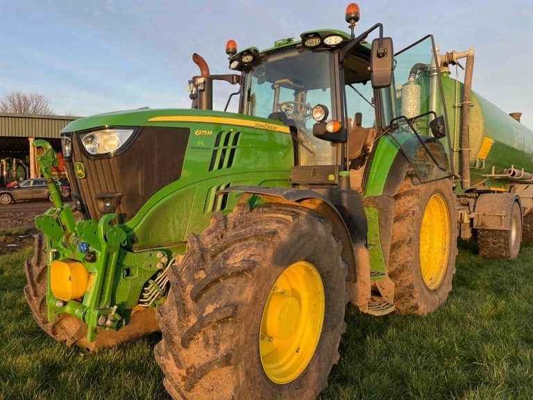 John Deere 6175M - Trator: foto 1 John Deere 6175M - Trator: foto 1