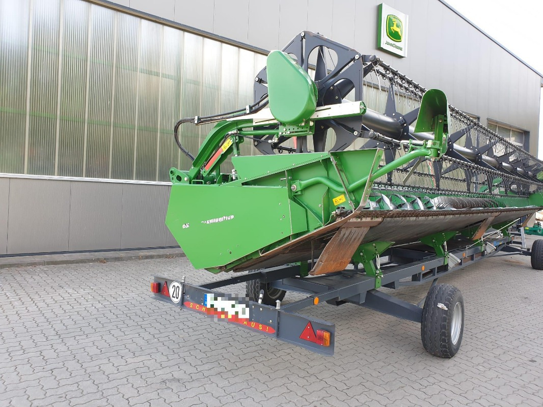 John Deere 635 PREMIUMFLOW - Ceifeira debulhadora: foto 2 John Deere 635 PREMIUMFLOW - Ceifeira debulhadora: foto 2