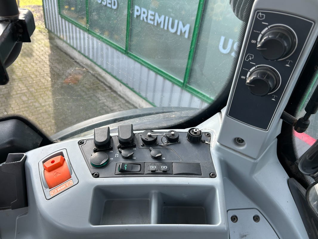 Trator Valtra T195: foto 15 Trator Valtra T195: foto 15