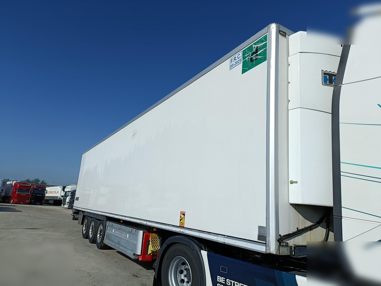 SCHMITZ - Semireboque frigorífico: foto 3 SCHMITZ - Semireboque frigorífico: foto 3