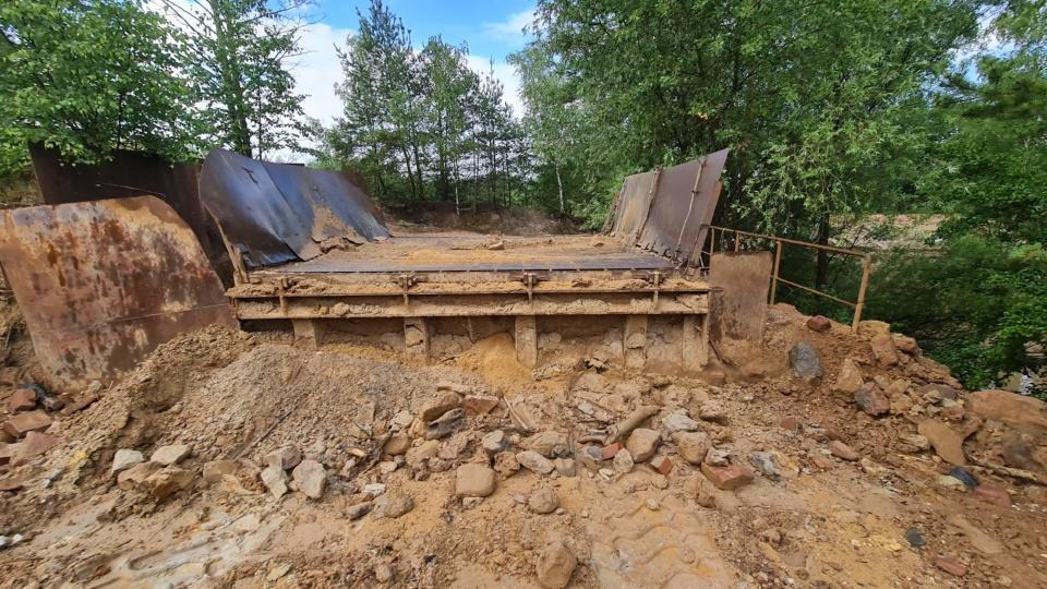 Máquina de construção Aufgabetrichter ca. 70m³: foto 10 Máquina de construção Aufgabetrichter ca. 70m³: foto 10