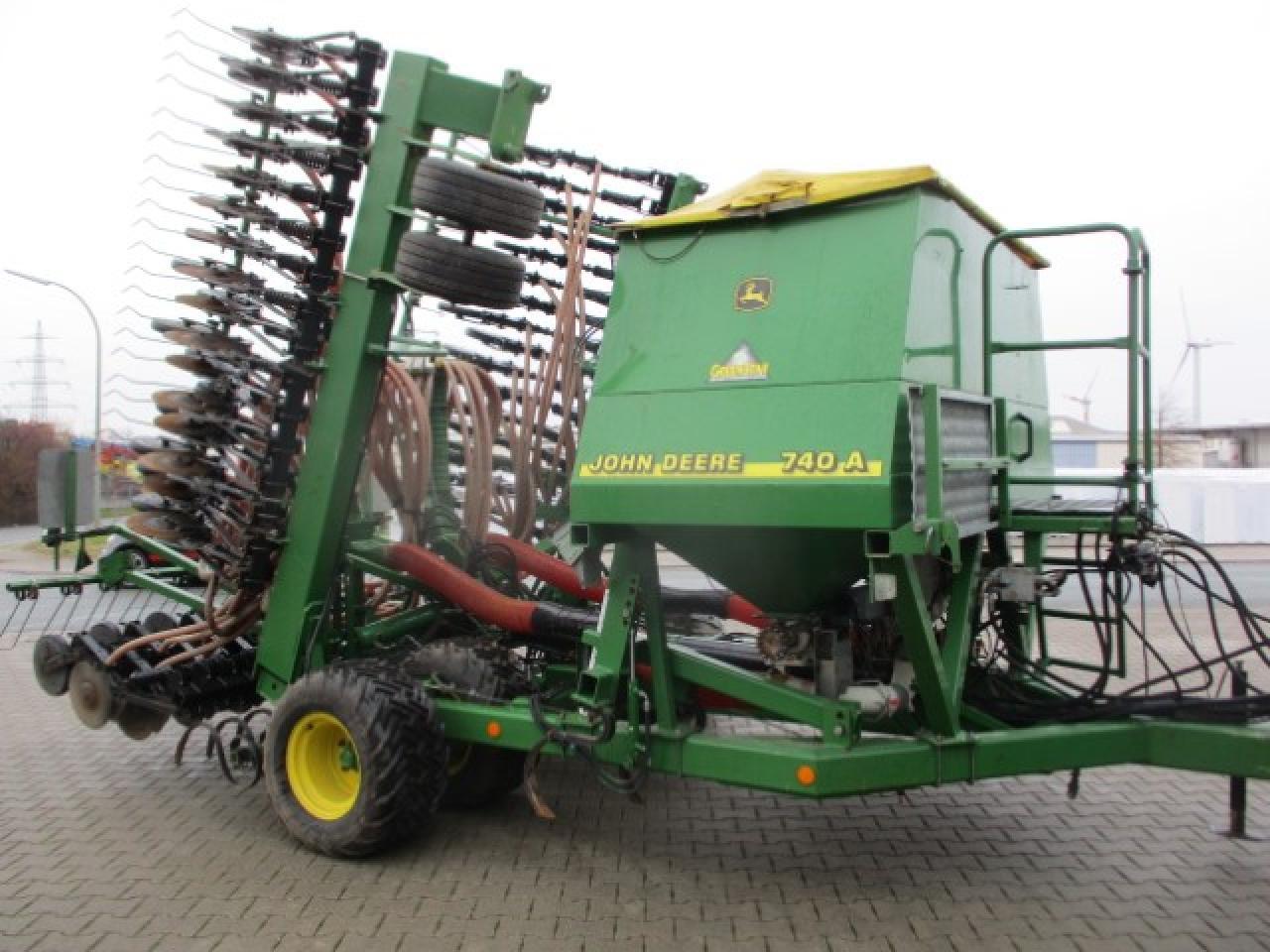 John Deere 740 A Isobus - Semeadeira: foto 5 John Deere 740 A Isobus - Semeadeira: foto 5