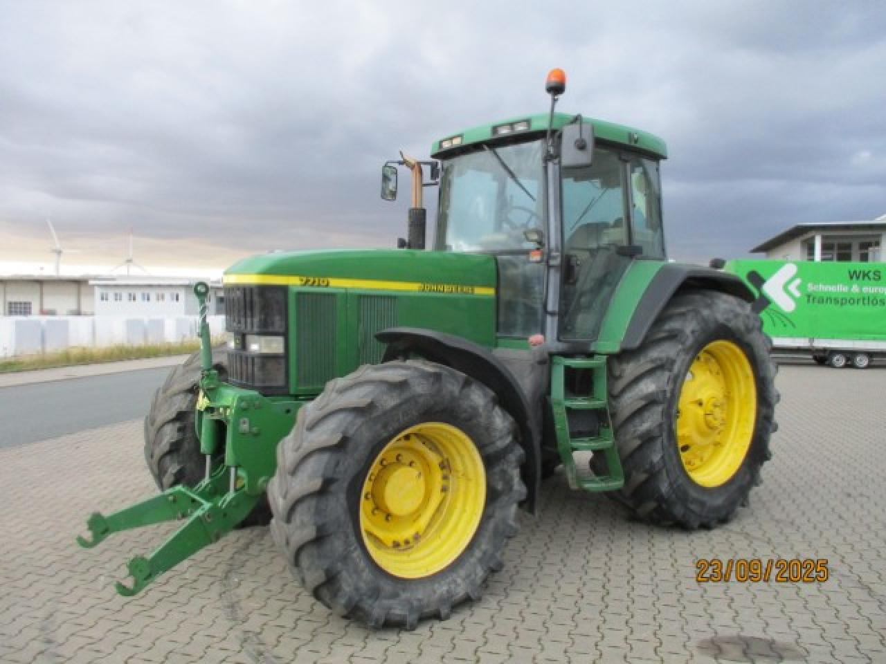 John Deere 7710 TLS Krichgang - Trator: foto 1 John Deere 7710 TLS Krichgang - Trator: foto 1