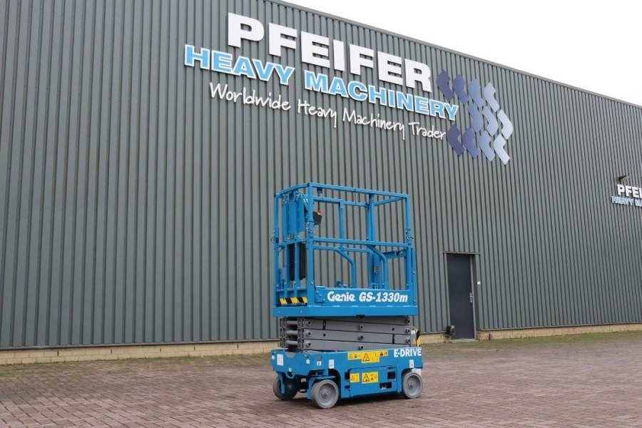 Genie GS1330M ALL-ELECTRIC DC DRIVE, 5.9M WORKING HEIGHT - Plataforma de Tijera/ Plataforma de tesoura: foto 1 Genie GS1330M ALL-ELECTRIC DC DRIVE, 5.9M WORKING HEIGHT - Plataforma de Tijera/ Plataforma de tesoura: foto 1