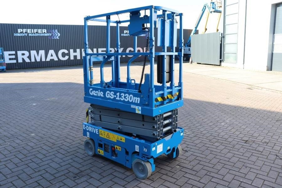 Genie GS1330M Valid inspection, *Guarantee! All-Electric - Plataforma de Tijera/ Plataforma de tesoura: foto 2 Genie GS1330M Valid inspection, *Guarantee! All-Electric - Plataforma de Tijera/ Plataforma de tesoura: foto 2