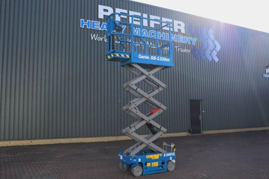 Genie GS1330M Valid inspection, *Guarantee! All-Electric - Plataforma de Tijera/ Plataforma de tesoura: foto 3 Genie GS1330M Valid inspection, *Guarantee! All-Electric - Plataforma de Tijera/ Plataforma de tesoura: foto 3