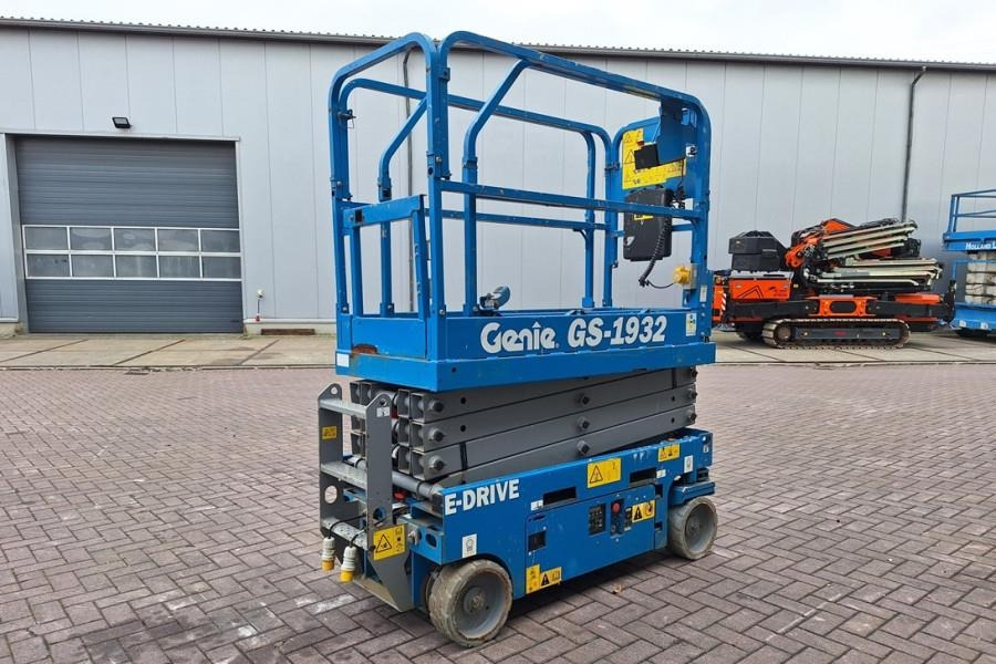 Genie GS1932 E-Drive Several In Stock, 8m Working Height - Plataforma de Tijera/ Plataforma de tesoura: foto 2 Genie GS1932 E-Drive Several In Stock, 8m Working Height - Plataforma de Tijera/ Plataforma de tesoura: foto 2