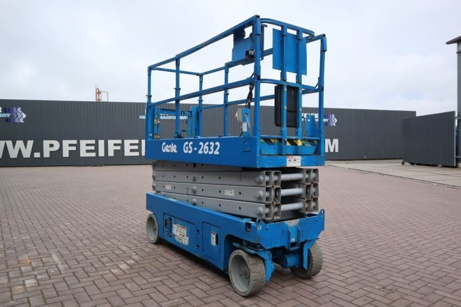 Genie GS2632 Electric, Working Height 10m, 227kg Capacit - Plataforma de Tijera/ Plataforma de tesoura: foto 2 Genie GS2632 Electric, Working Height 10m, 227kg Capacit - Plataforma de Tijera/ Plataforma de tesoura: foto 2