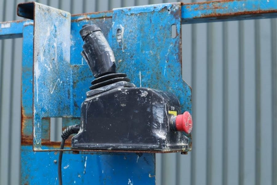 Genie GS2646 Electric, Working Height 9.80m, Capacity 45 - Plataforma de Tijera/ Plataforma de tesoura: foto 4 Genie GS2646 Electric, Working Height 9.80m, Capacity 45 - Plataforma de Tijera/ Plataforma de tesoura: foto 4