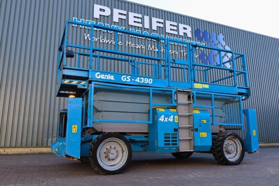 Genie GS4390 Diesel, 4x4 Drive, 15m Working Height, 680k - Plataforma de Tijera/ Plataforma de tesoura: foto 1 Genie GS4390 Diesel, 4x4 Drive, 15m Working Height, 680k - Plataforma de Tijera/ Plataforma de tesoura: foto 1