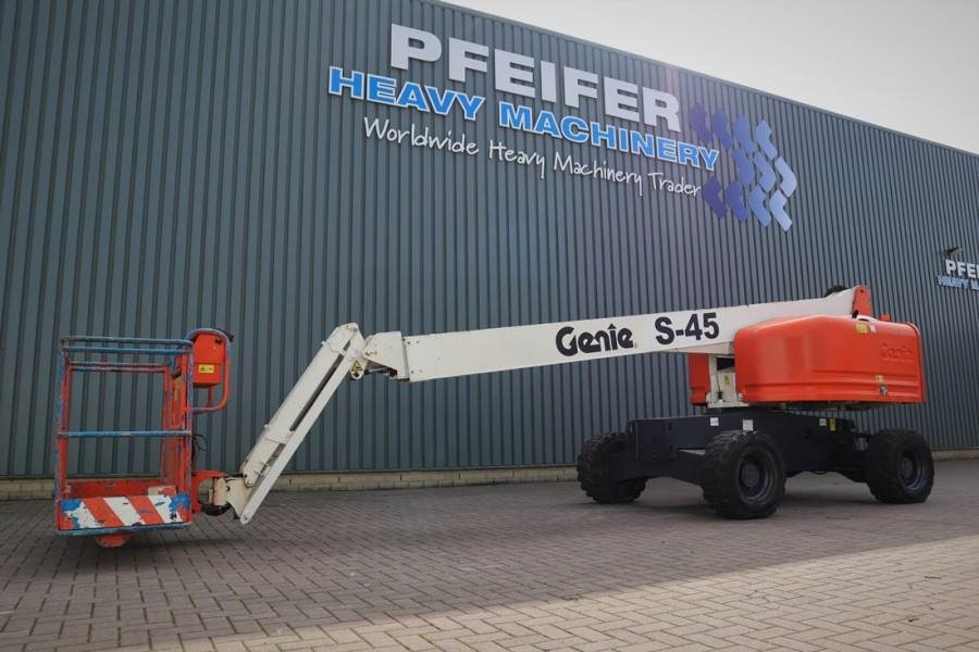 Genie S45 Valid inspection, Diesel, 4x4 Drive, 15.72 m W - Plataforma telescópica: foto 1 Genie S45 Valid inspection, Diesel, 4x4 Drive, 15.72 m W - Plataforma telescópica: foto 1
