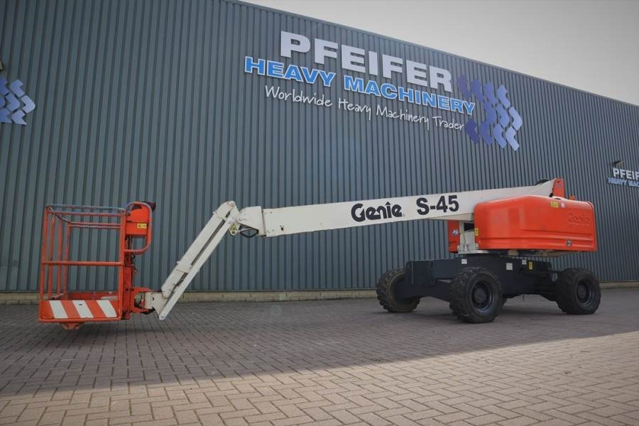 Genie S45 Valid inspection, Diesel, 4x4 Drive, 15.72 m W - Plataforma telescópica: foto 1 Genie S45 Valid inspection, Diesel, 4x4 Drive, 15.72 m W - Plataforma telescópica: foto 1