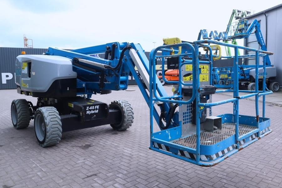 Locação de Genie Z45FE Valid inspection, *Guarantee, Hybird, Rough Genie Z45FE Valid inspection, *Guarantee, Hybird, Rough: foto 7 Locação de Genie Z45FE Valid inspection, *Guarantee, Hybird, Rough Genie Z45FE Valid inspection, *Guarantee, Hybird, Rough: foto 7