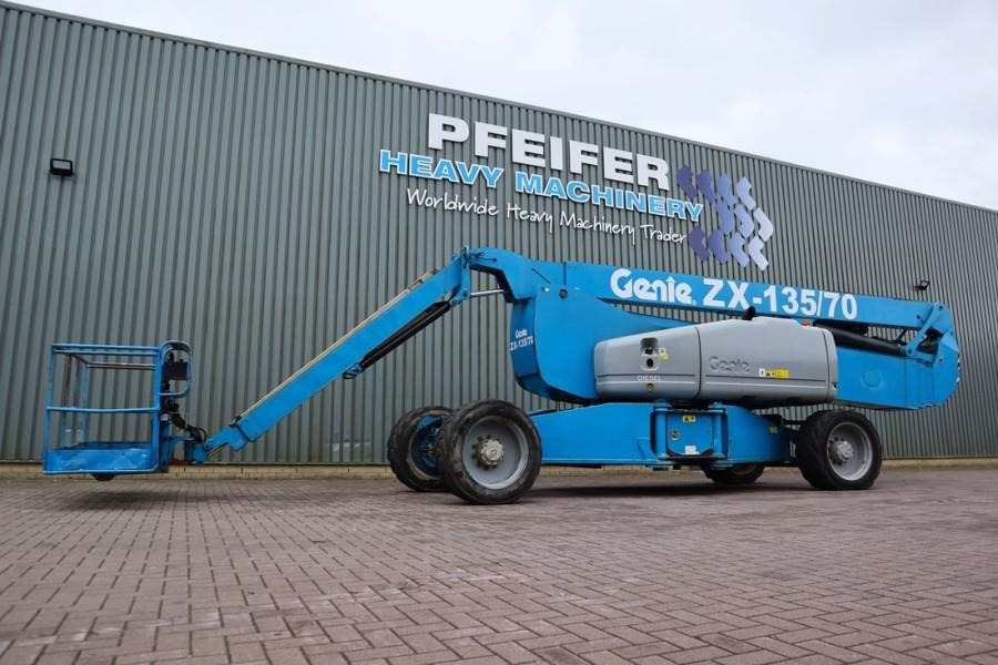 Genie ZX135/70 Diesel, 4x4x4 Drive, 43m Lifting Height, - Plataforma articulada: foto 1 Genie ZX135/70 Diesel, 4x4x4 Drive, 43m Lifting Height, - Plataforma articulada: foto 1