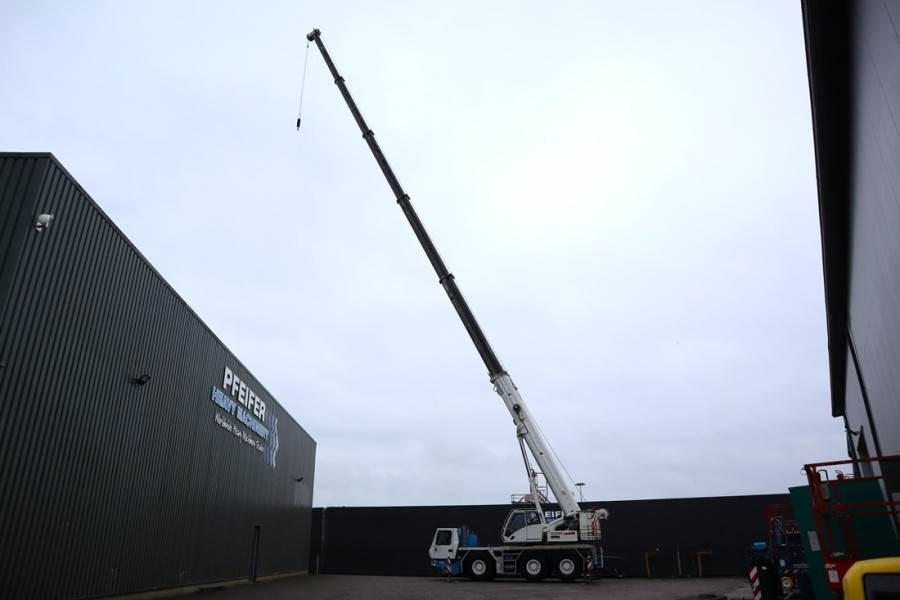 Grove GMK3055 Diesel, 6x6x6, 55t Capacity, 43m Main Boom - Grua todo o terreno: foto 3 Grove GMK3055 Diesel, 6x6x6, 55t Capacity, 43m Main Boom - Grua todo o terreno: foto 3
