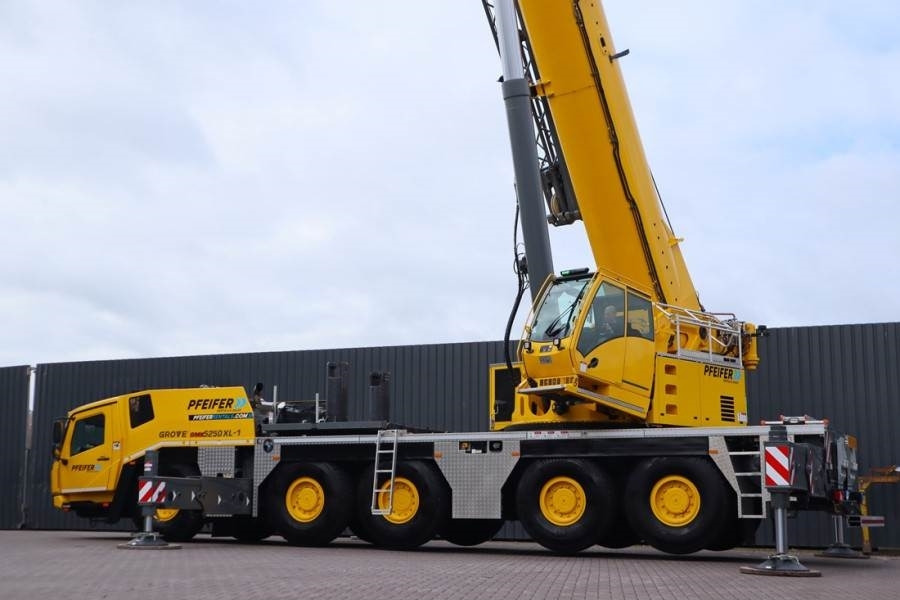 Grua todo o terreno Grove GMK5250XL-1 Available Immediately, Dutch Registrat: foto 15