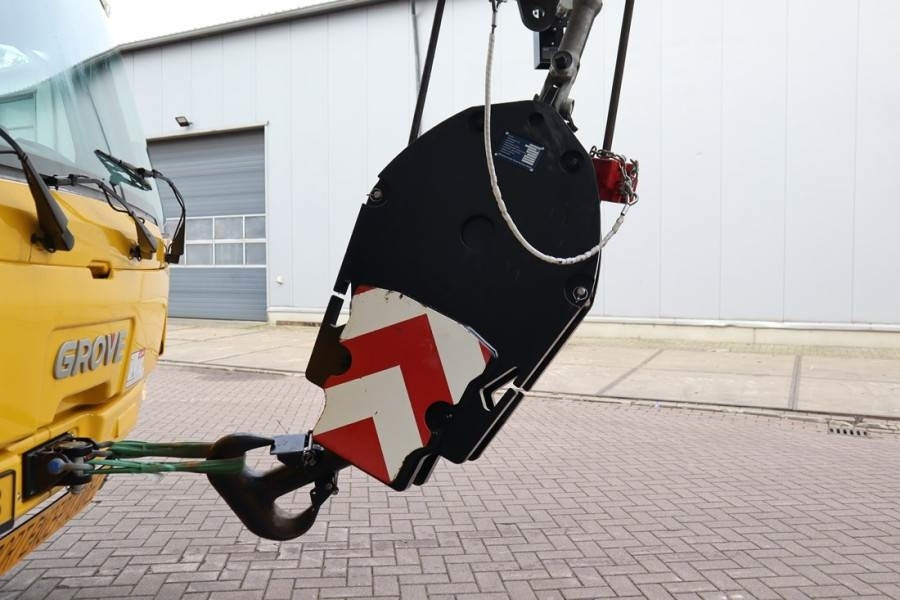 Grua todo o terreno Grove GMK5250XL-1 Available Immediately, Dutch Registrat: foto 22