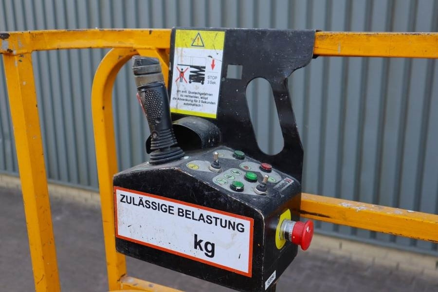 Haulotte Compact 12 Electric, 12m Working Height, 300kg Cap - Plataforma de Tijera/ Plataforma de tesoura: foto 4 Haulotte Compact 12 Electric, 12m Working Height, 300kg Cap - Plataforma de Tijera/ Plataforma de tesoura: foto 4