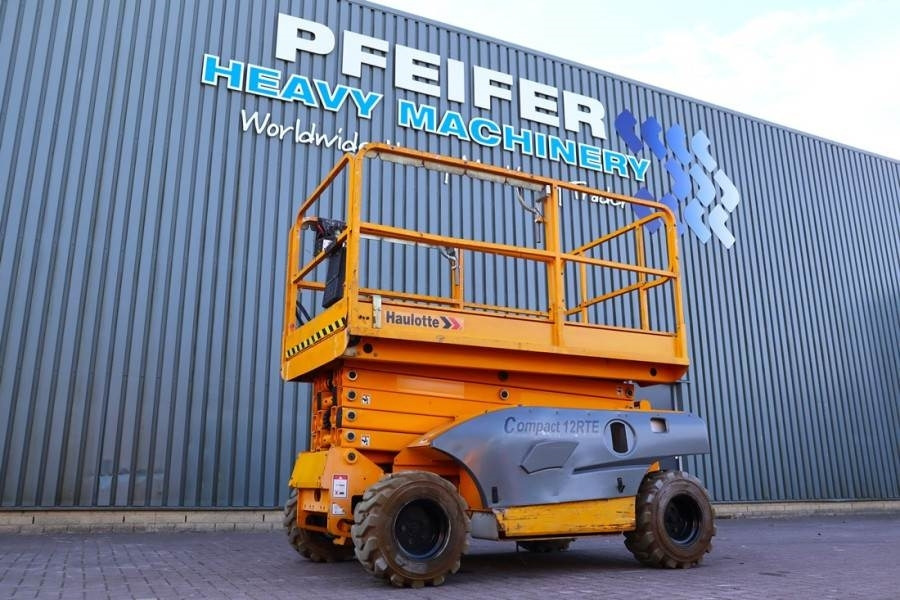 Haulotte Compact 12RTE Electric, 12m Working Height, 450kg - Plataforma de Tijera/ Plataforma de tesoura: foto 1 Haulotte Compact 12RTE Electric, 12m Working Height, 450kg - Plataforma de Tijera/ Plataforma de tesoura: foto 1