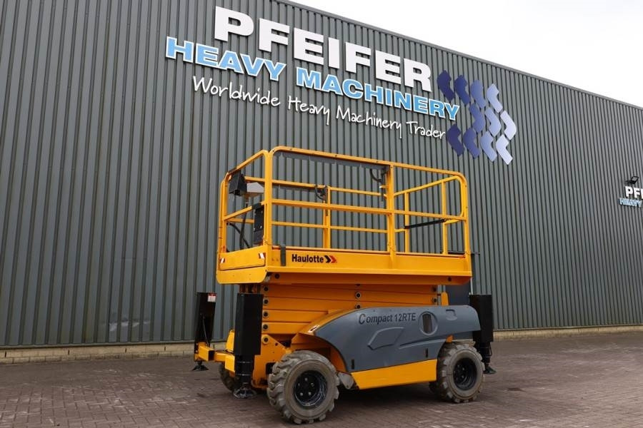 Haulotte Compact 12RTE Electric, 12m Working Height, 450kg - Plataforma de Tijera/ Plataforma de tesoura: foto 1 Haulotte Compact 12RTE Electric, 12m Working Height, 450kg - Plataforma de Tijera/ Plataforma de tesoura: foto 1