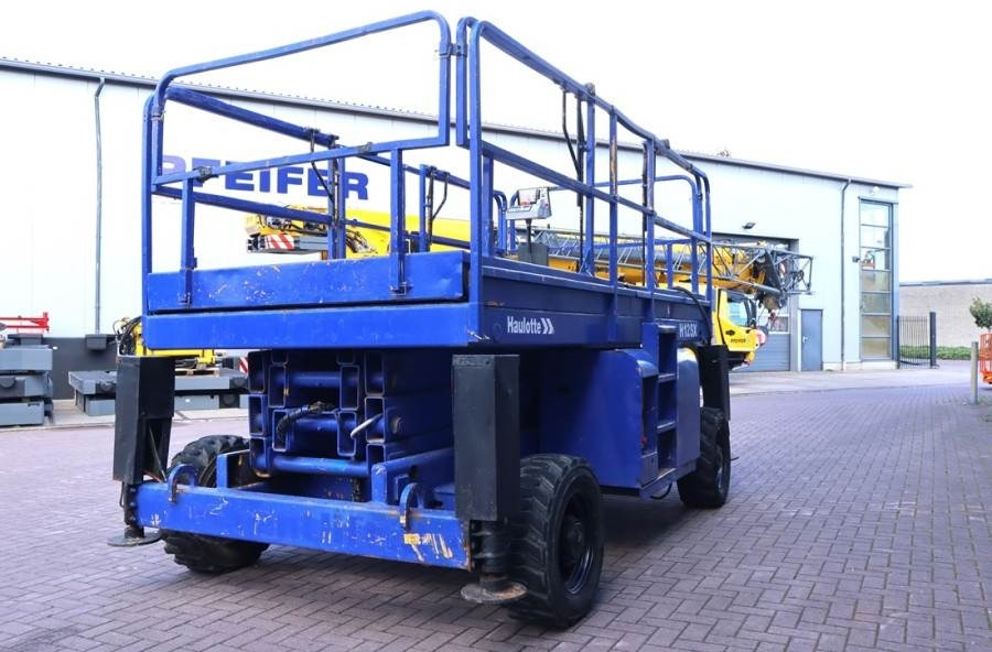 Haulotte H12SX Diesel, 4x4 Drive, 12m Working Height, 700kg - Plataforma de Tijera/ Plataforma de tesoura: foto 2 Haulotte H12SX Diesel, 4x4 Drive, 12m Working Height, 700kg - Plataforma de Tijera/ Plataforma de tesoura: foto 2