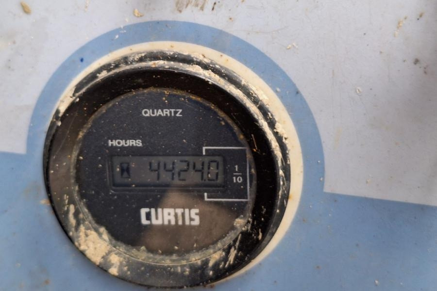 Haulotte H12SX Diesel, 4x4 Drive, 12m Working Height, 700kg - Plataforma de Tijera/ Plataforma de tesoura: foto 5 Haulotte H12SX Diesel, 4x4 Drive, 12m Working Height, 700kg - Plataforma de Tijera/ Plataforma de tesoura: foto 5