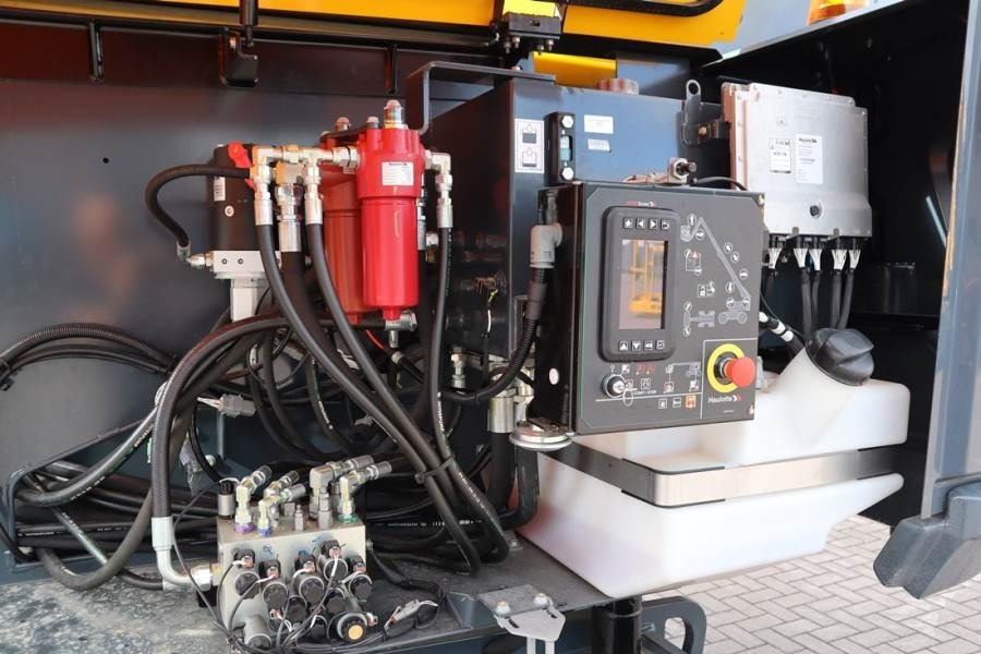 Haulotte HT16RTJ PRO NEW / UNUSED, Guarantee! Diesel, 4x4x4 - Plataforma telescópica: foto 3 Haulotte HT16RTJ PRO NEW / UNUSED, Guarantee! Diesel, 4x4x4 - Plataforma telescópica: foto 3