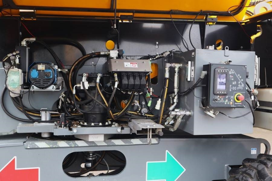 Haulotte HT28RTJ PRO Valid inspection, *Guarantee! 4x4x4 Dr - Plataforma telescópica: foto 5 Haulotte HT28RTJ PRO Valid inspection, *Guarantee! 4x4x4 Dr - Plataforma telescópica: foto 5