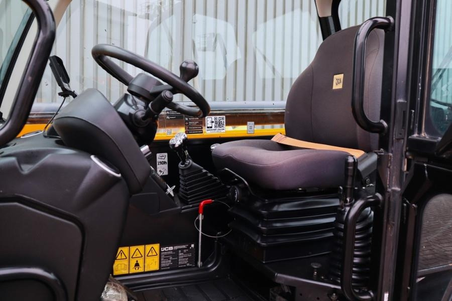 JCB 540V-140 Diesel Stage V, 4x4x4 Drive, 13.8m Liftin - Empilhador telescópico: foto 4 JCB 540V-140 Diesel Stage V, 4x4x4 Drive, 13.8m Liftin - Empilhador telescópico: foto 4