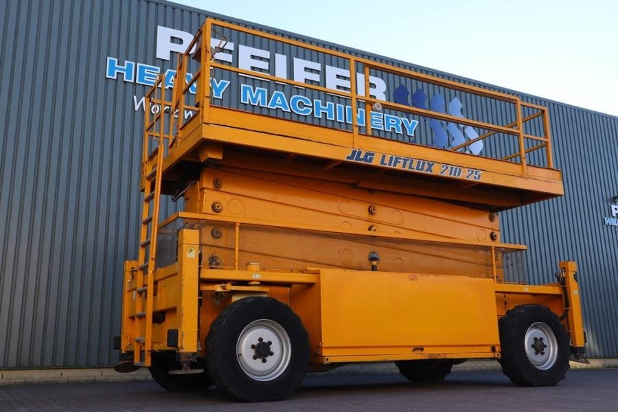 JLG 210-25 Diesel, 4x4 Drive, 23m Working Height, 1000 - Plataforma de Tijera/ Plataforma de tesoura: foto 1 JLG 210-25 Diesel, 4x4 Drive, 23m Working Height, 1000 - Plataforma de Tijera/ Plataforma de tesoura: foto 1