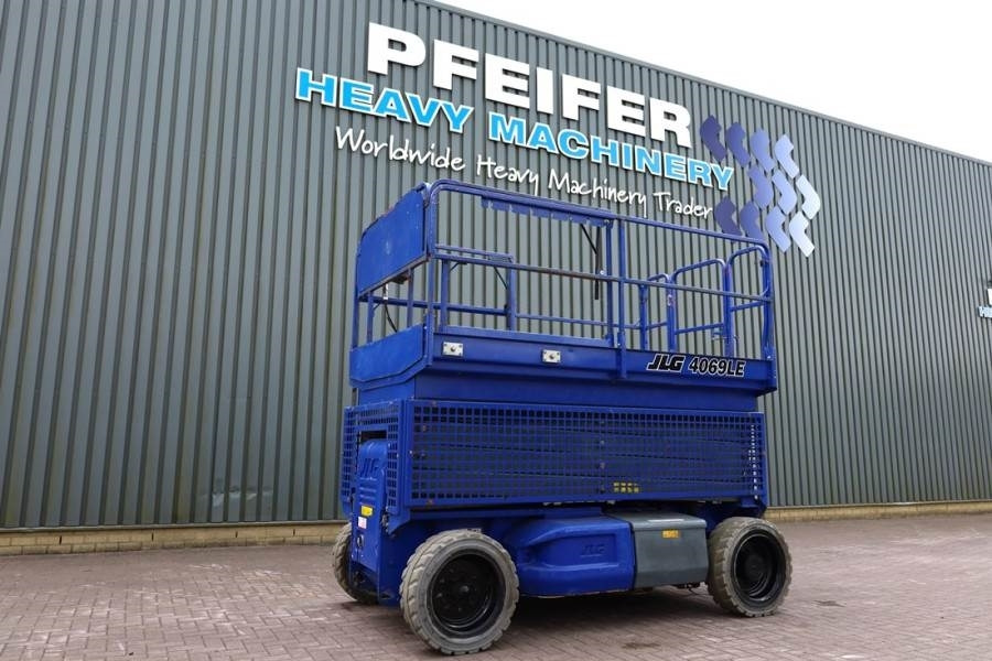 JLG 4069LE Electric, 14.2m Working Height, 360kg Capac - Plataforma de Tijera/ Plataforma de tesoura: foto 1 JLG 4069LE Electric, 14.2m Working Height, 360kg Capac - Plataforma de Tijera/ Plataforma de tesoura: foto 1