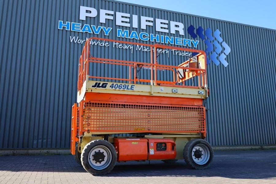 JLG M4069 Hybrid, 14.2m Working Height, 360kg Capacity - Plataforma de Tijera/ Plataforma de tesoura: foto 1 JLG M4069 Hybrid, 14.2m Working Height, 360kg Capacity - Plataforma de Tijera/ Plataforma de tesoura: foto 1