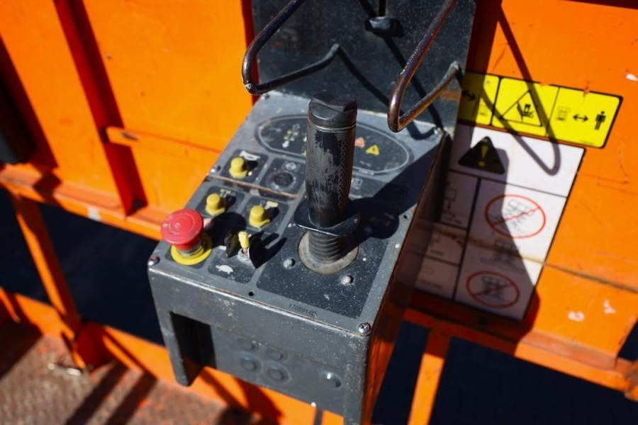 JLG M4069 Hybrid, 14.2m Working Height, 360kg Capacity - Plataforma de Tijera/ Plataforma de tesoura: foto 5 JLG M4069 Hybrid, 14.2m Working Height, 360kg Capacity - Plataforma de Tijera/ Plataforma de tesoura: foto 5