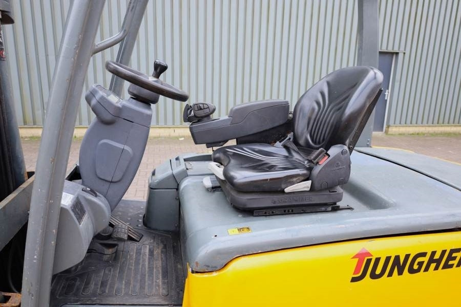 Jungheinrich EFG550 Electric, 5000kg Capacity, Lifting Height 3 - Empilhadeira a diesel: foto 4 Jungheinrich EFG550 Electric, 5000kg Capacity, Lifting Height 3 - Empilhadeira a diesel: foto 4