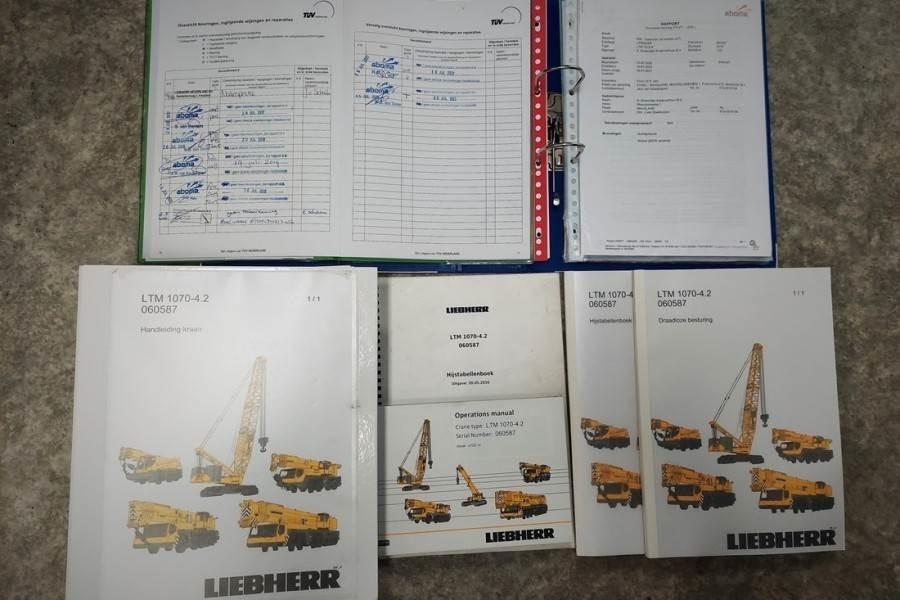 Grua todo o terreno Liebherr LTM1070-4.2 Dutch Vehicle Registration, Valid Insp: foto 21