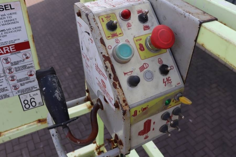 MEC 3392RT-T Diesel, 4x4 Drive, 12m Working Height, 12 - Plataforma de Tijera/ Plataforma de tesoura: foto 5 MEC 3392RT-T Diesel, 4x4 Drive, 12m Working Height, 12 - Plataforma de Tijera/ Plataforma de tesoura: foto 5