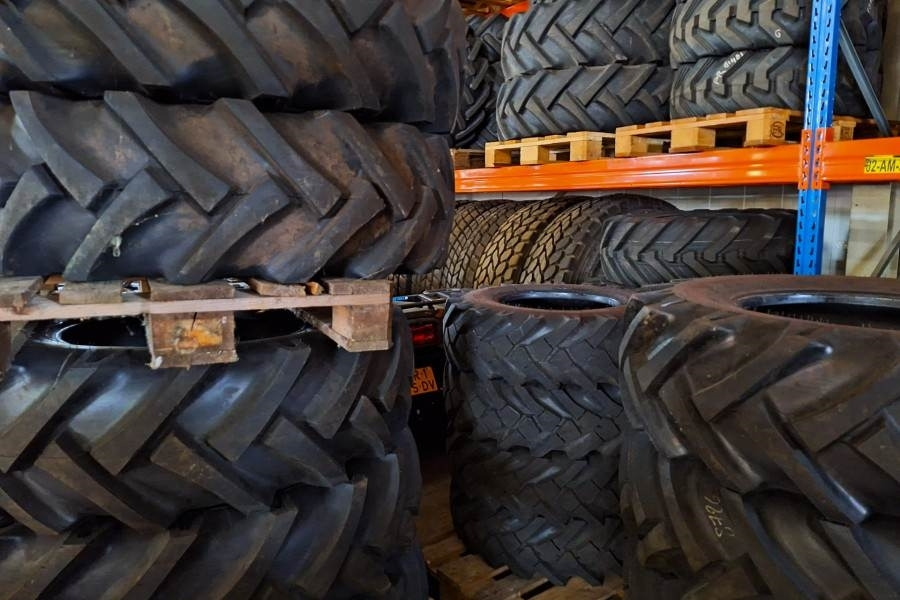 Manitou M30-4 Valid inspection, *Guarantee! Diesel, 4x4 D - Empilhador todo-o-terreno: foto 5 Manitou M30-4 Valid inspection, *Guarantee! Diesel, 4x4 D - Empilhador todo-o-terreno: foto 5