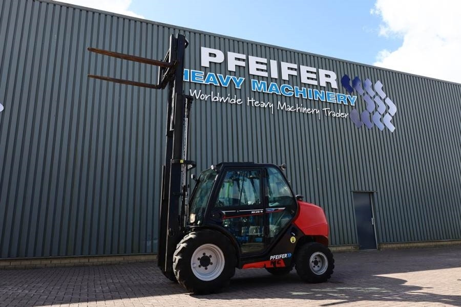 Manitou MC25-4 Valid Inspection, *Guarantee, Diesel, 4x4 D  - Empilhador todo-o-terreno: foto 3 Manitou MC25-4 Valid Inspection, *Guarantee, Diesel, 4x4 D  - Empilhador todo-o-terreno: foto 3