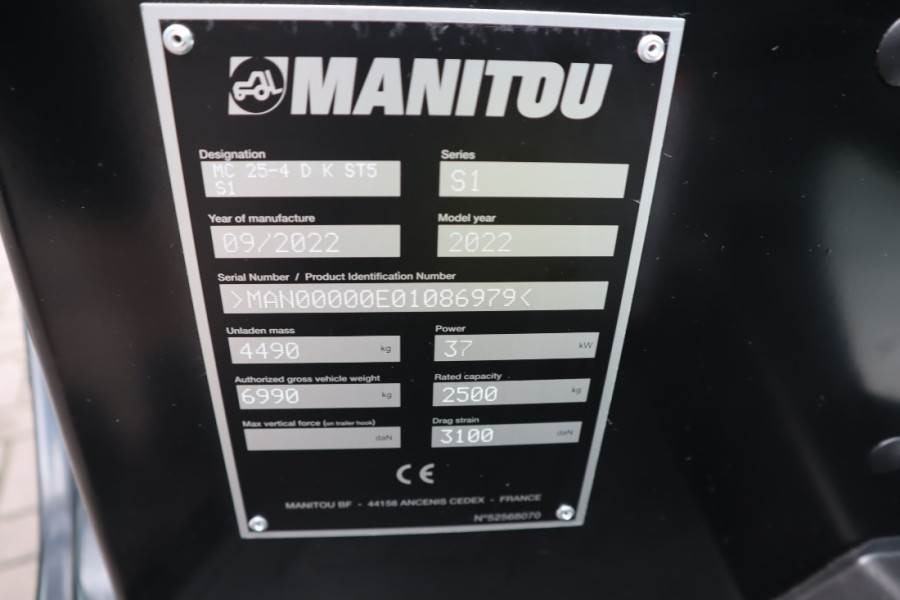 Manitou MC25-4 Valid Inspection, *Guarantee, Diesel, 4x4 D - Empilhador todo-o-terreno: foto 5 Manitou MC25-4 Valid Inspection, *Guarantee, Diesel, 4x4 D - Empilhador todo-o-terreno: foto 5
