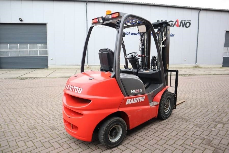 Manitou MI25D Valid inspection, *Guarantee! Diesel, 4x2 Dr - Empilhadeira a diesel: foto 2 Manitou MI25D Valid inspection, *Guarantee! Diesel, 4x2 Dr - Empilhadeira a diesel: foto 2