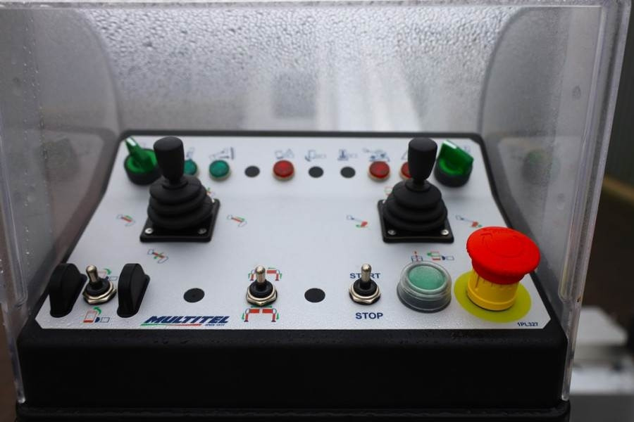 Multitel MTE270 Valid inspection, *Guarantee! Driving Licen - Caminhão com plataforma aérea: foto 4 Multitel MTE270 Valid inspection, *Guarantee! Driving Licen - Caminhão com plataforma aérea: foto 4